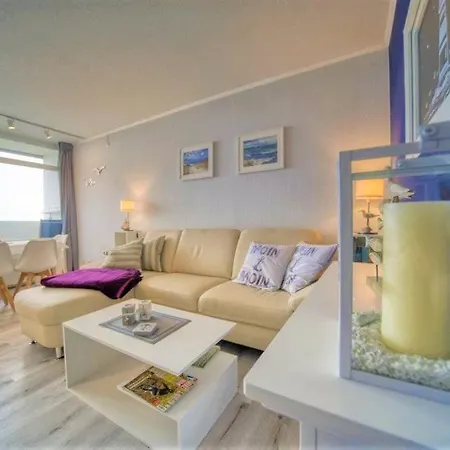 - Haus D, App 0d1002